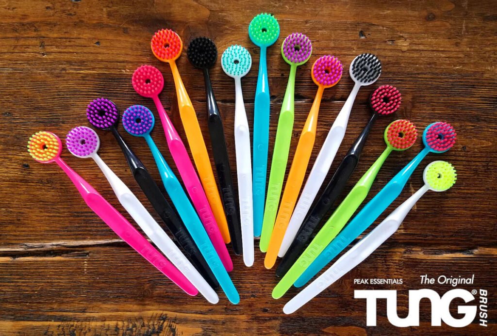 Tongue Brush by peak essentials